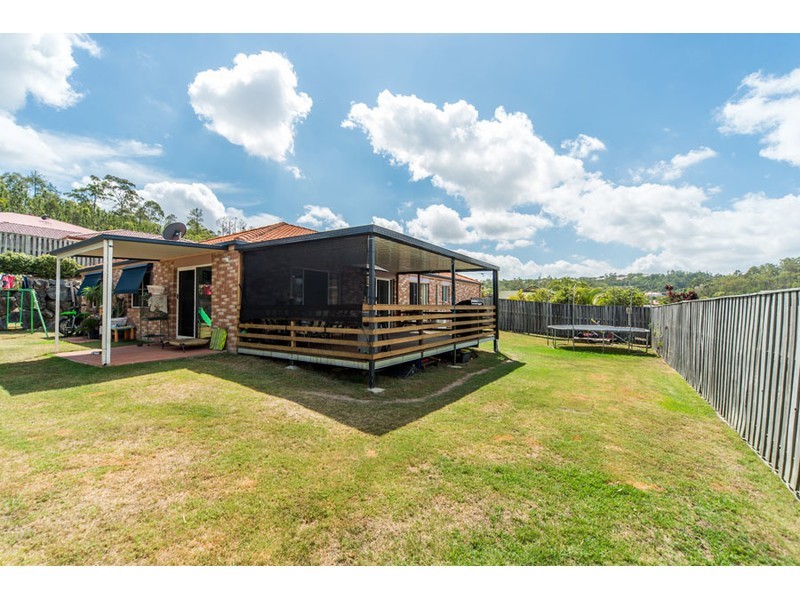 6 Stromlo Court, Pacific Pines QLD 4211