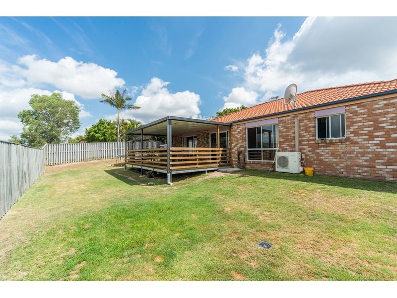 6 Stromlo Court, Pacific Pines QLD 4211