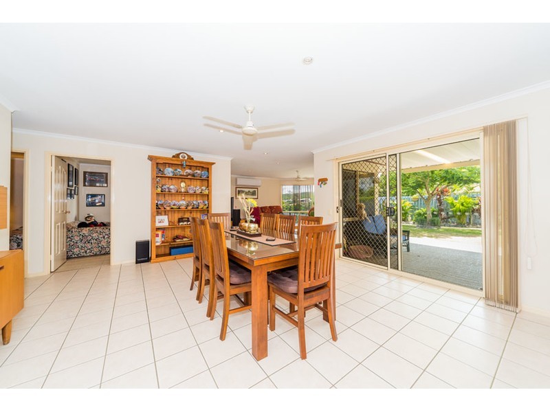 8 Ferricks Court, Upper Coomera QLD 4209