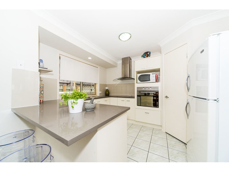 14 Nottinghill Place, Oxenford QLD 4210