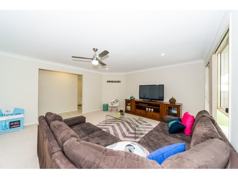 14 Nottinghill Place, Oxenford QLD 4210