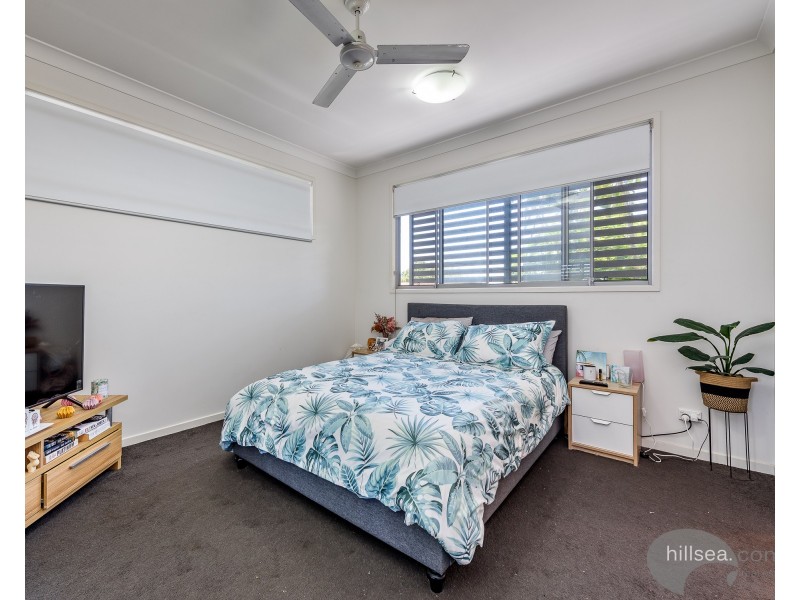 2/9 McWilliam Close, Labrador QLD 4215
