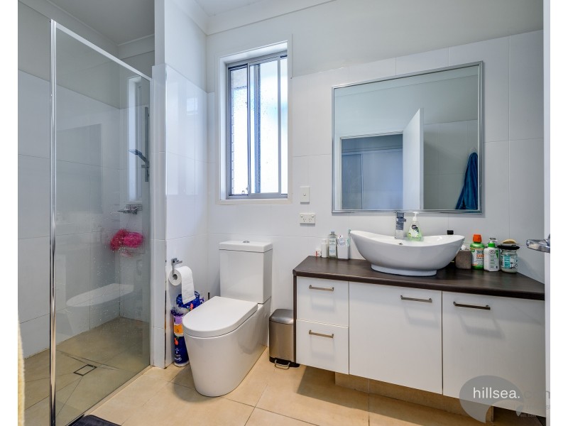 2/9 McWilliam Close, Labrador QLD 4215