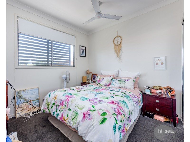 2/9 McWilliam Close, Labrador QLD 4215