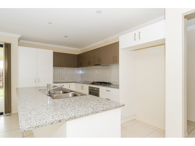 23 Azure Way, Coomera QLD 4209