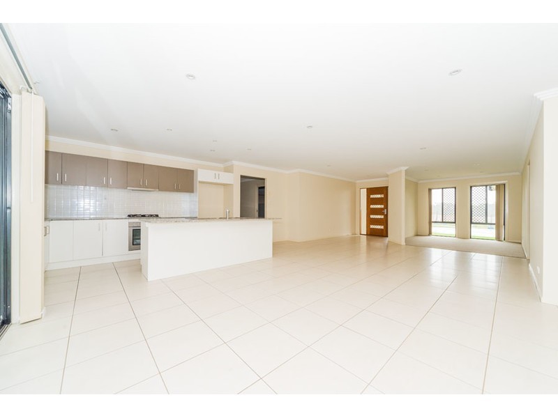 23 Azure Way, Coomera QLD 4209