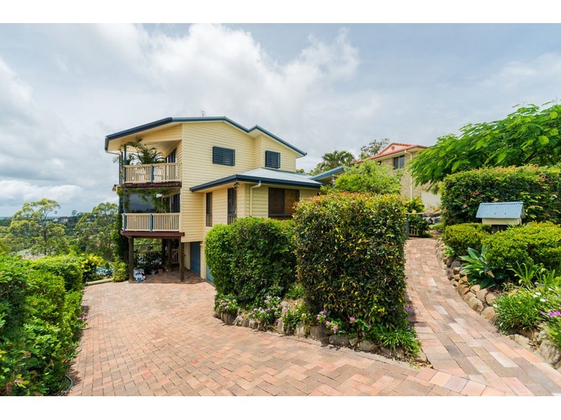 14 Mitaro Rise, Pacific Pines QLD 4211