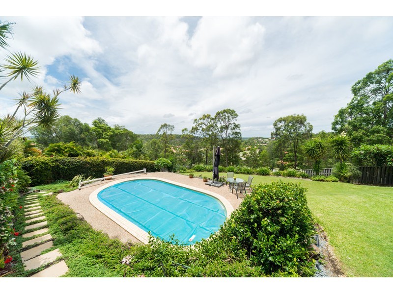 14 Mitaro Rise, Pacific Pines QLD 4211