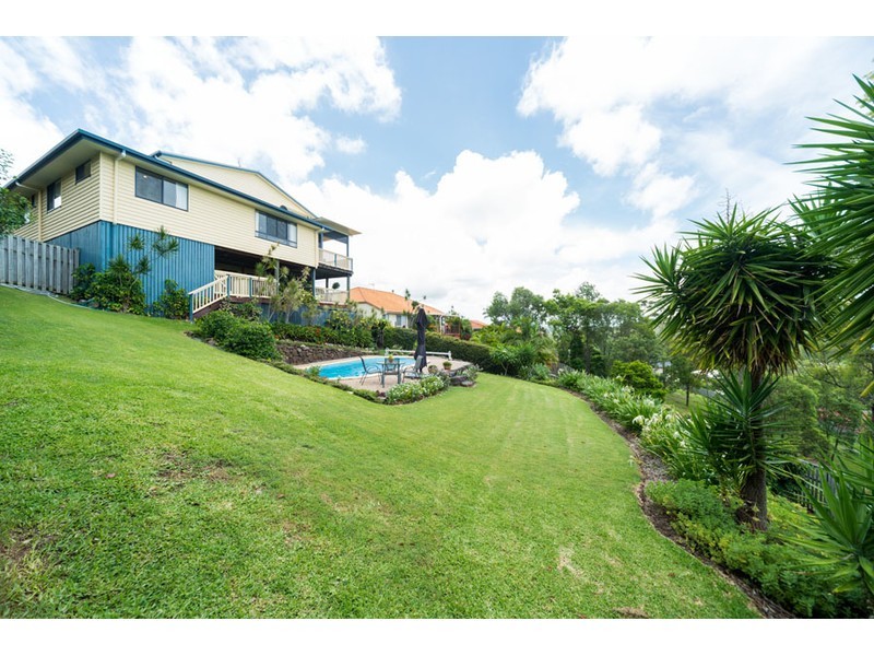 14 Mitaro Rise, Pacific Pines QLD 4211