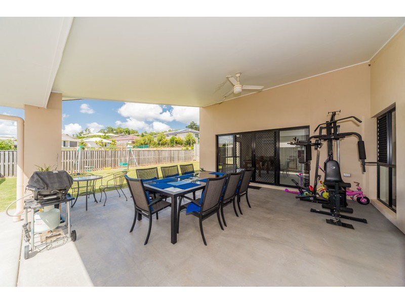 4 Coach Way, Upper Coomera QLD 4209