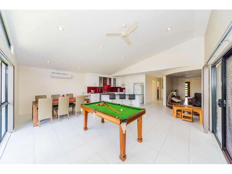 4 Coach Way, Upper Coomera QLD 4209