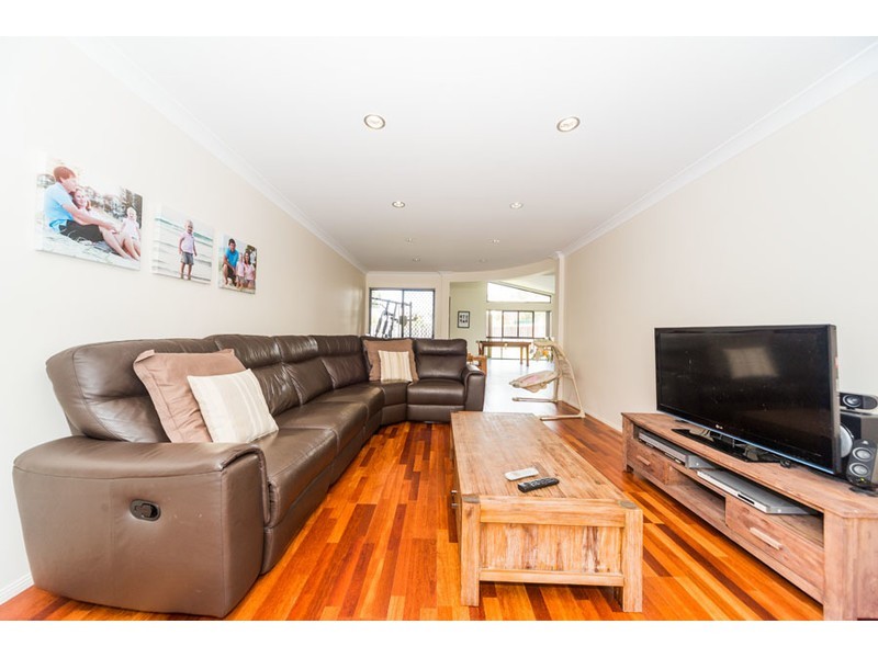 4 Coach Way, Upper Coomera QLD 4209