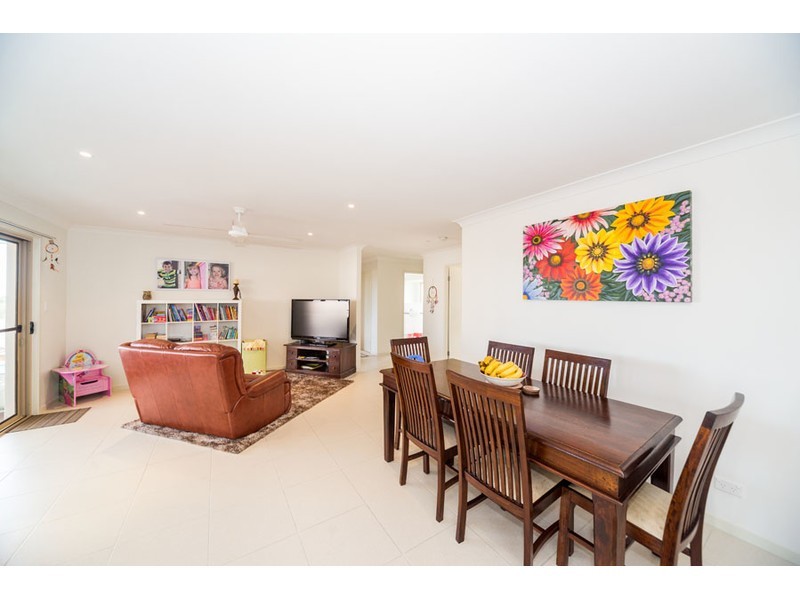 24 Currawong Crescent, Upper Coomera QLD 4209