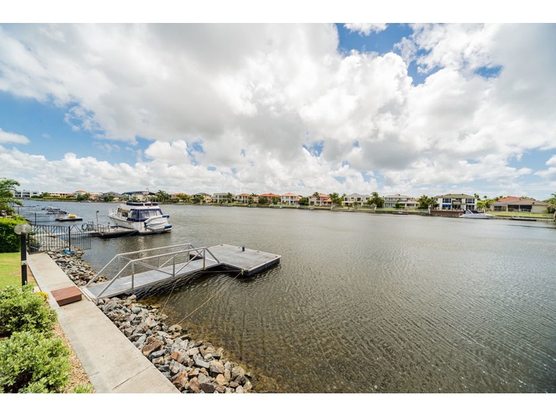 3 Windchimes Way, Helensvale QLD 4212