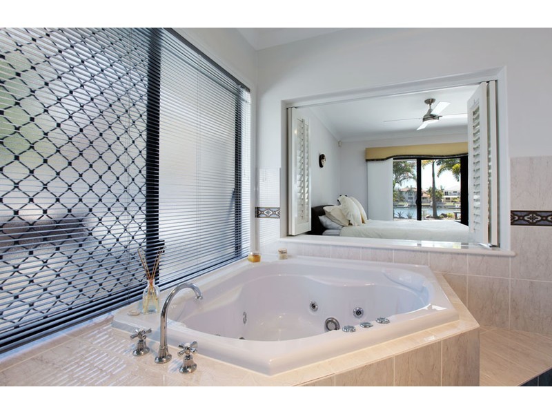 3 Windchimes Way, Helensvale QLD 4212