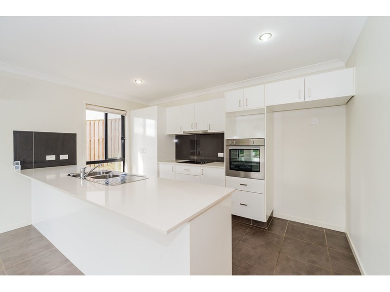 6B Kaplan Street, Oxenford QLD 4210