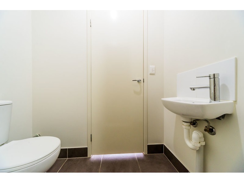 6B Kaplan Street, Oxenford QLD 4210