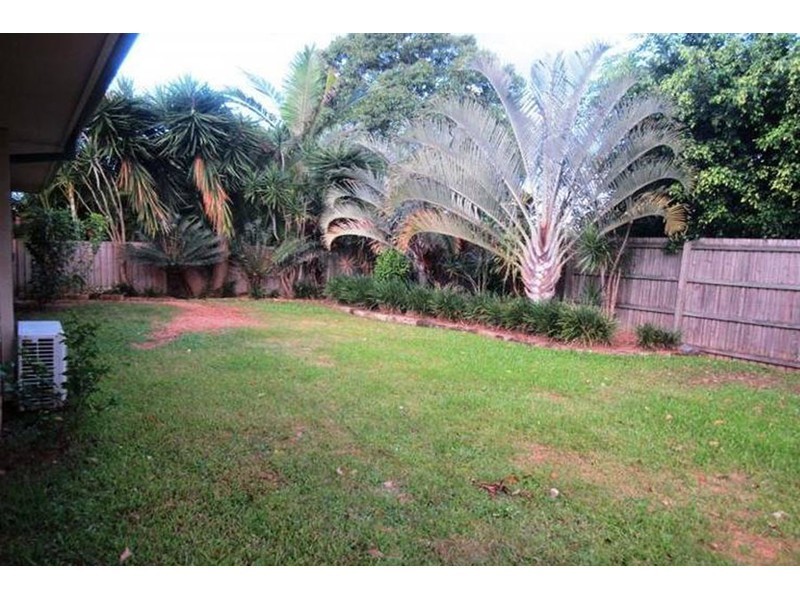 8 Tandanus Court, Oxenford QLD 4210