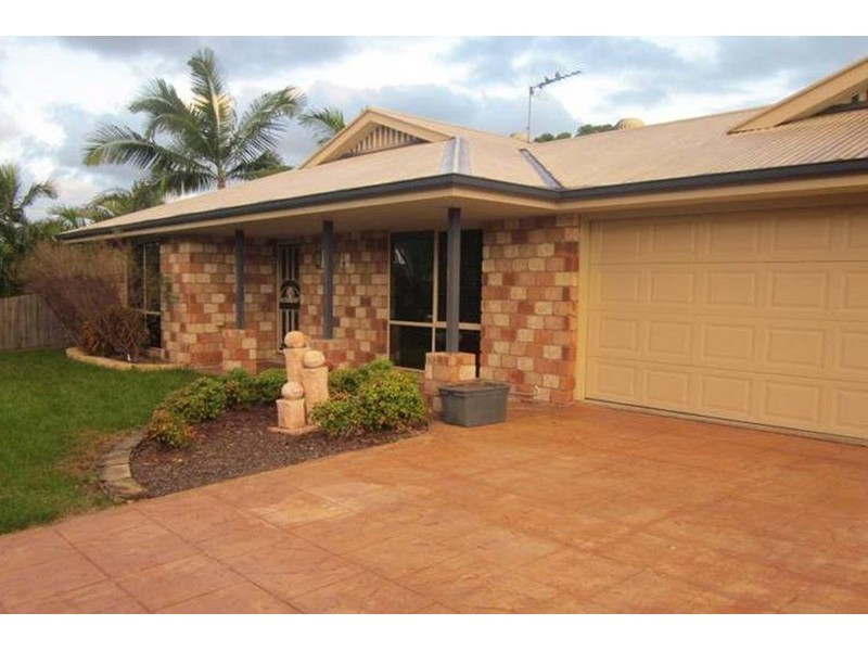 8 Tandanus Court, Oxenford QLD 4210