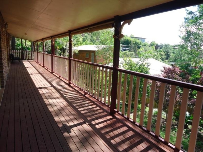 17 Phoenix Street, Pacific Pines QLD 4211