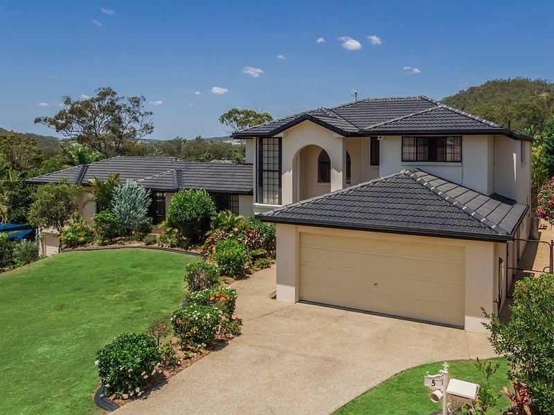 5 Roche Court, Oxenford QLD 4210