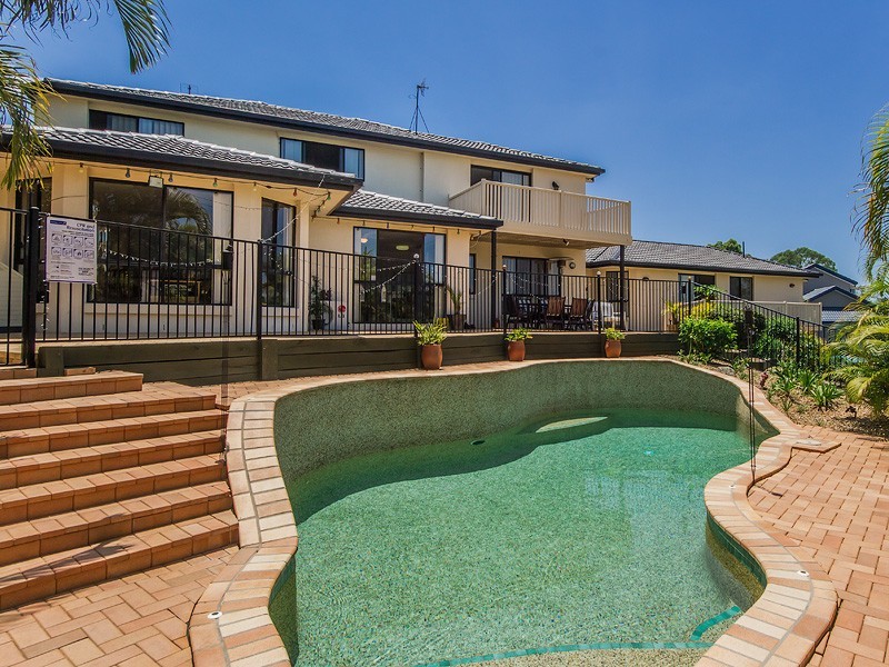 5 Roche Court, Oxenford QLD 4210