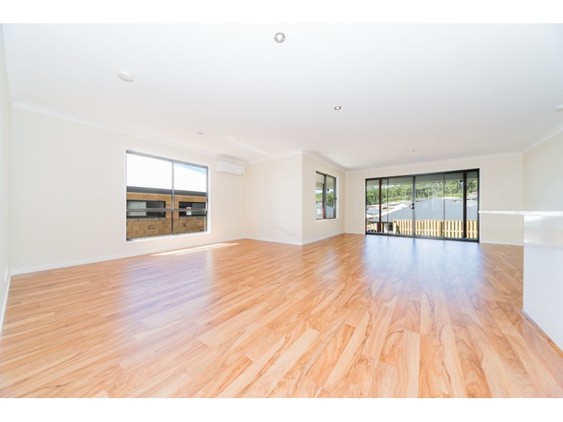 27 Dorretti Circuit, Upper Coomera QLD 4209
