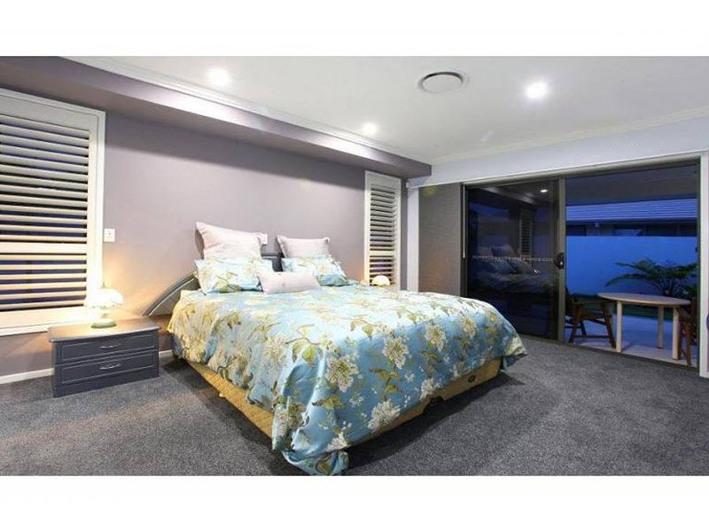 7698 Fairway Boulevard, Hope Island QLD 4212