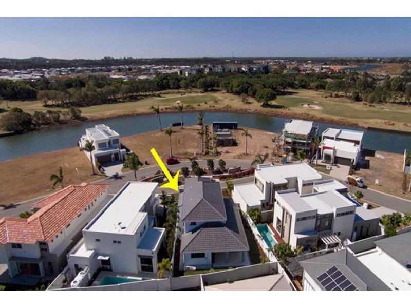 7698 Fairway Boulevard, Hope Island QLD 4212