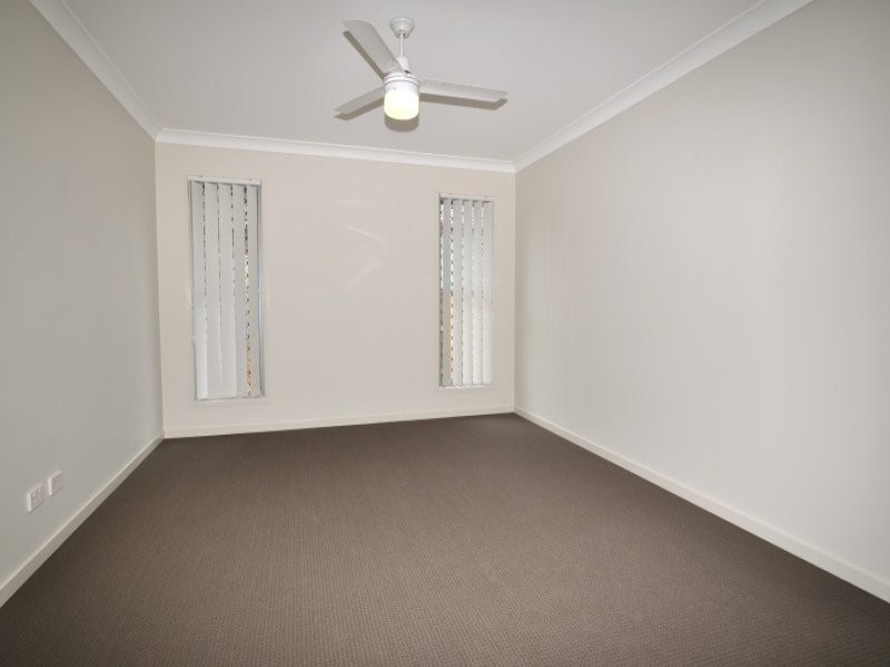 65 Diamantina Circuit, Pacific Pines QLD 4211