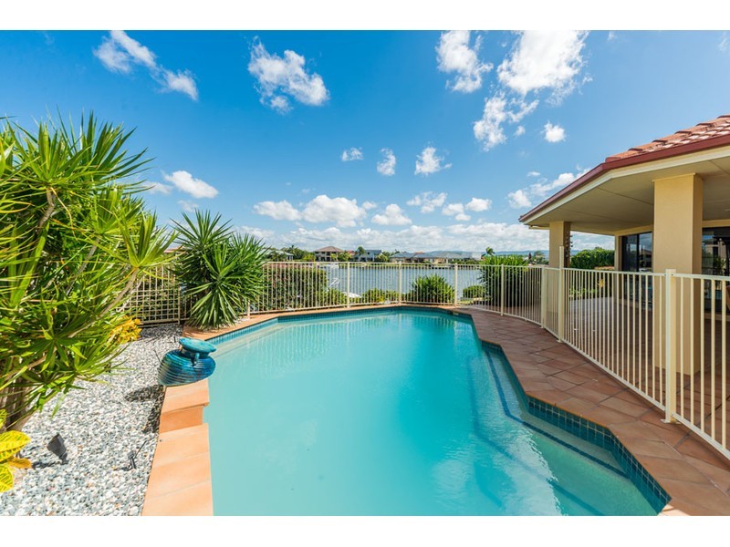 44 The Peninsula, Helensvale QLD 4212