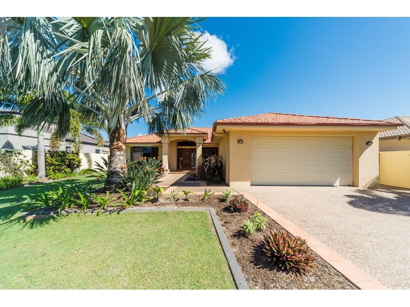 44 The Peninsula, Helensvale QLD 4212