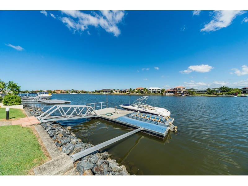 44 The Peninsula, Helensvale QLD 4212