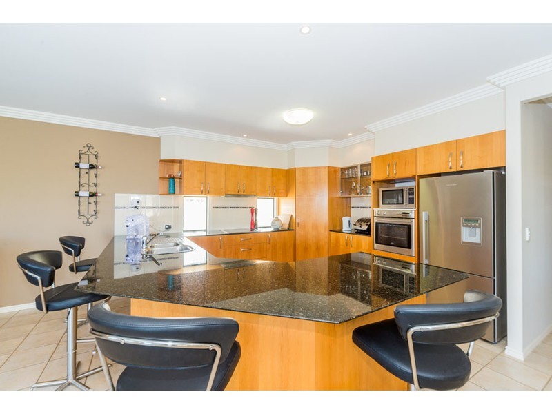 44 The Peninsula, Helensvale QLD 4212