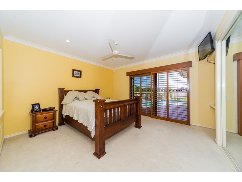 44 The Peninsula, Helensvale QLD 4212