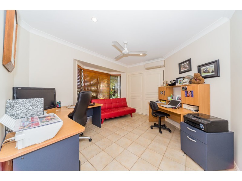 44 The Peninsula, Helensvale QLD 4212