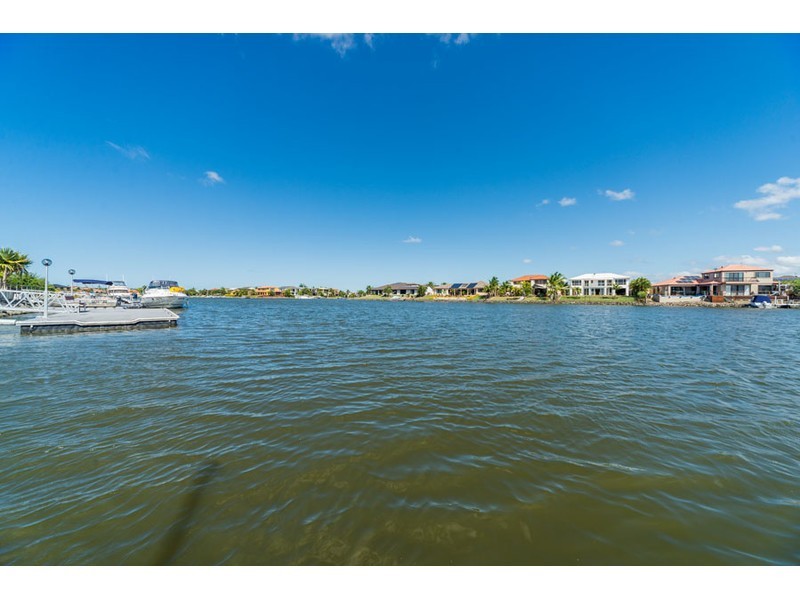 44 The Peninsula, Helensvale QLD 4212