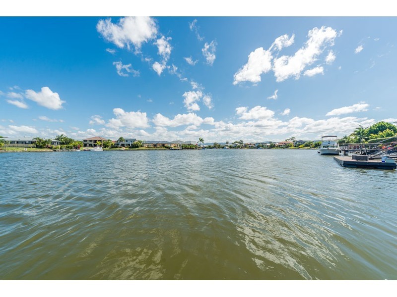 44 The Peninsula, Helensvale QLD 4212