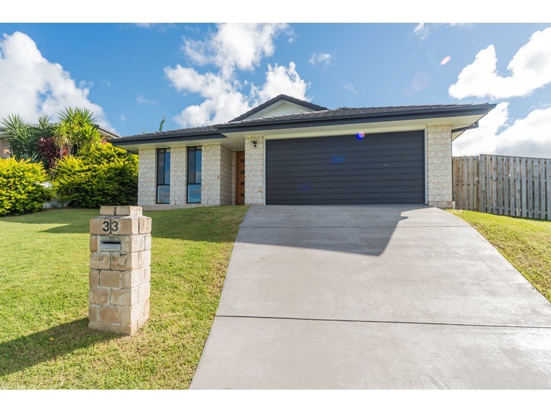 33 Manning Circuit, Pacific Pines QLD 4211