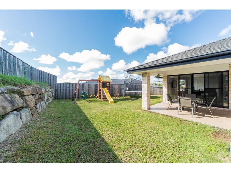 33 Manning Circuit, Pacific Pines QLD 4211