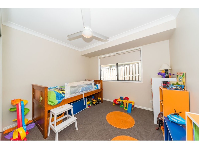 33 Manning Circuit, Pacific Pines QLD 4211