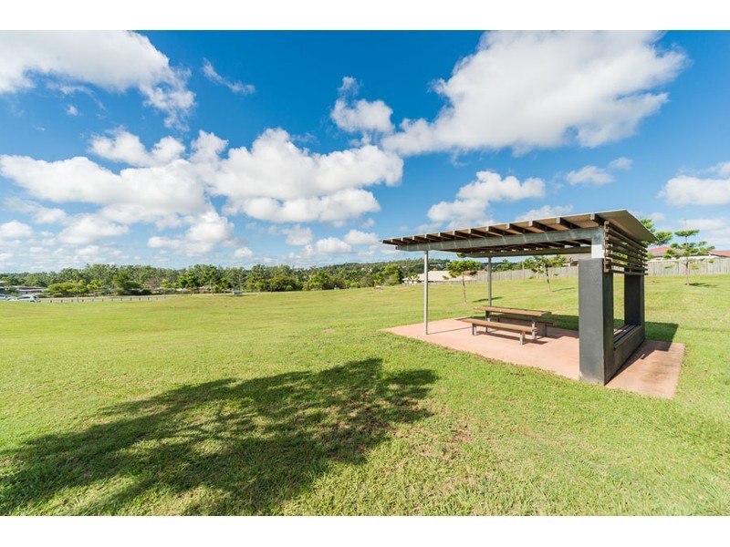 33 Manning Circuit, Pacific Pines QLD 4211