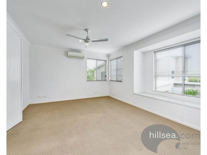 4/49 Usher Avenue, Labrador QLD 4215