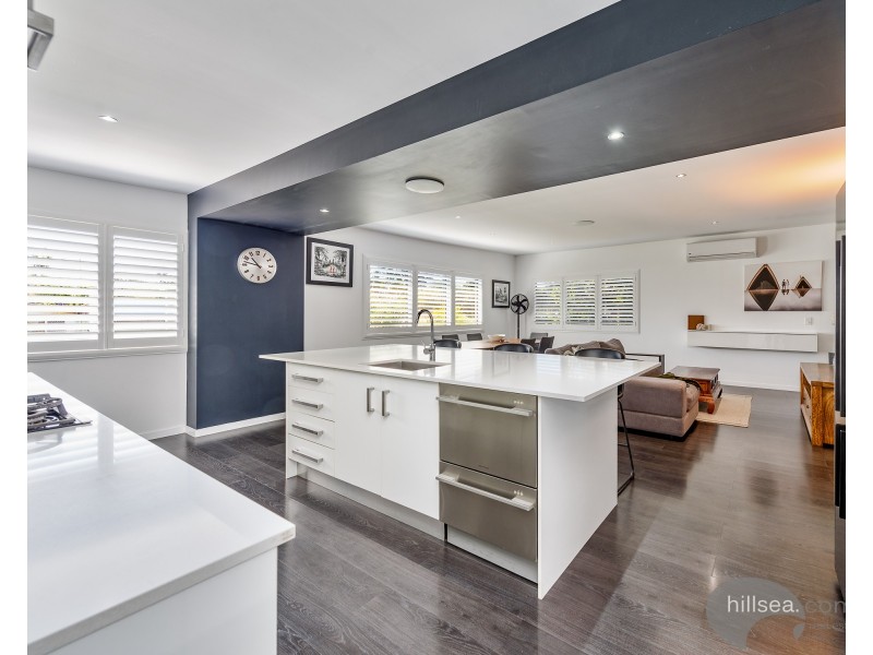 88 Robert Street, Labrador QLD 4215