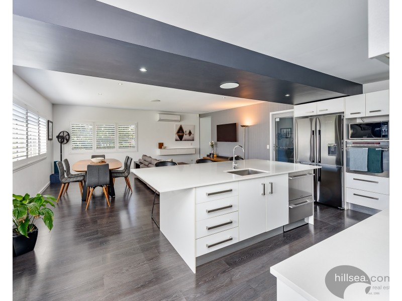 88 Robert Street, Labrador QLD 4215