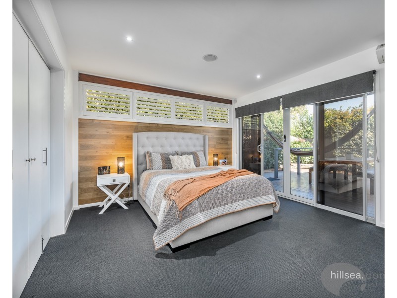 88 Robert Street, Labrador QLD 4215