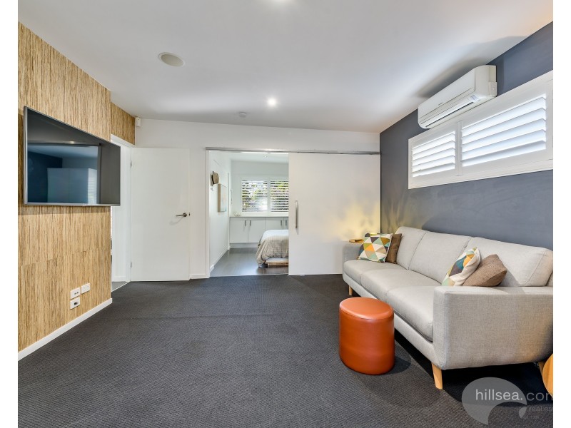 88 Robert Street, Labrador QLD 4215