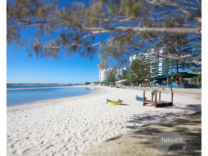 88 Robert Street, Labrador QLD 4215