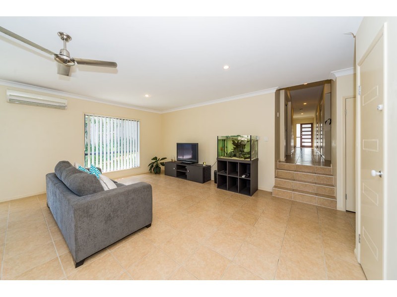 17 Greendragon Crescent, Upper Coomera QLD 4209
