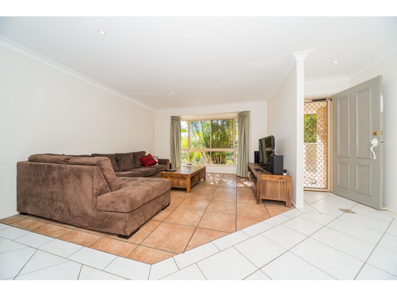 11 Mona Court, Oxenford QLD 4210